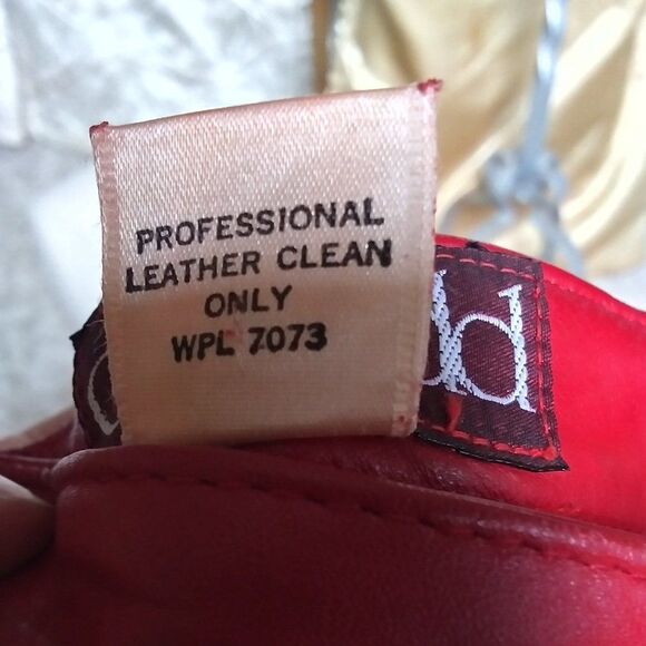 C.J. Todd Vintage Leather Pencil Skirt w Slit in Back & Zipper - Picture 15 of 16